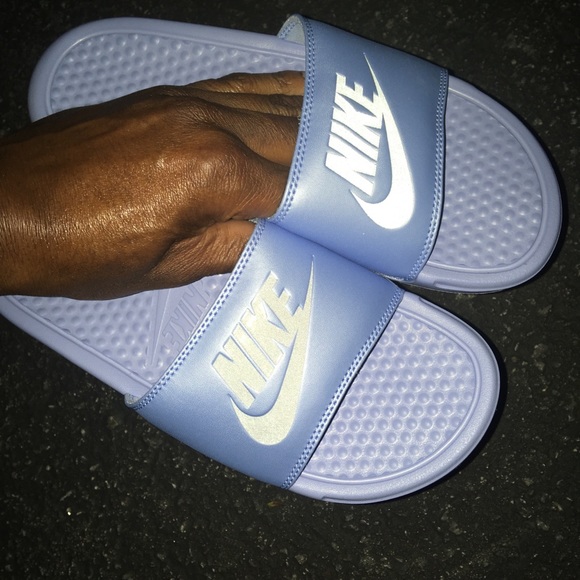 WMNS NIKE BENASSI SLIDES JUST DO IT JDI ICY ICE - Picture 3 of 8